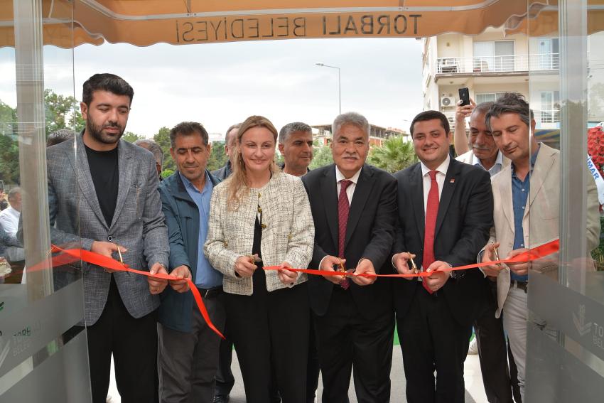 TORBALI'DA KİTAP KAFE AÇILDI