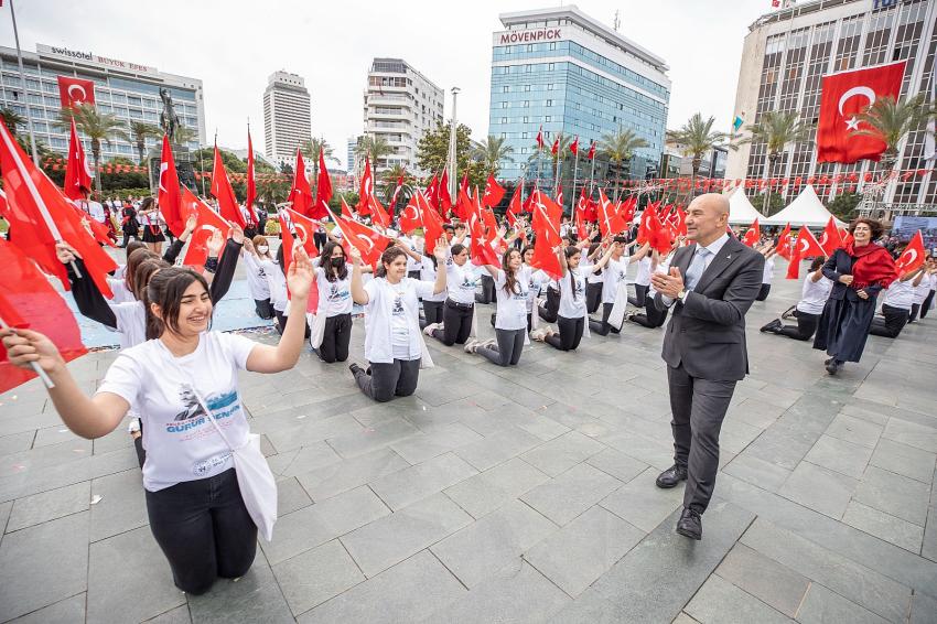 SOYER'DEN GENÇLERE UMUT MESAJI