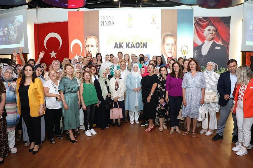 AK PARTİ İZMİR'DE KADIN BULUŞMASI