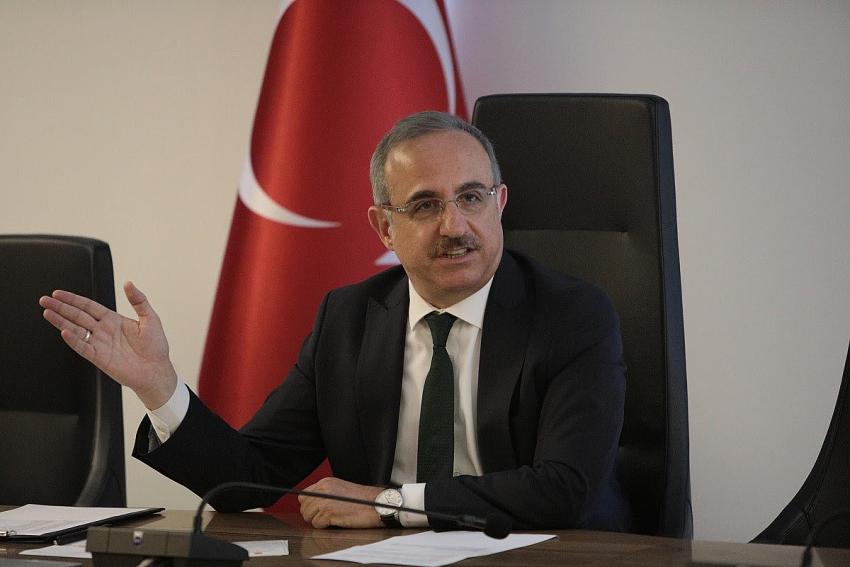 AK PARTİLİ SÜREKLİ:'KİMSE BU ÜLKENİN CUMHURBAŞKANINI TEHDİT EDEMEZ'