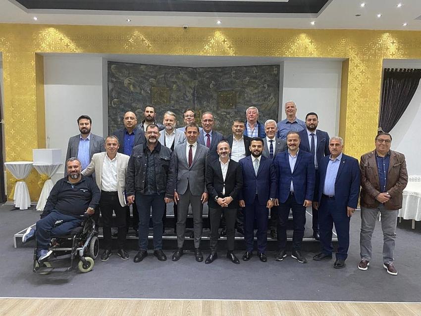 AK PARTİLİ HIZAL'DAN CHP'Lİ BELEDİYELERE BÜTÇE ELEŞTİRİSİ