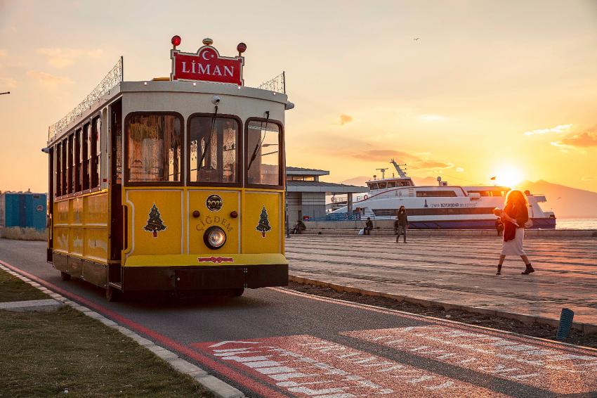 NOSTALJİK TRAMVAYIN GÜZERGAHI DEĞİŞTİ