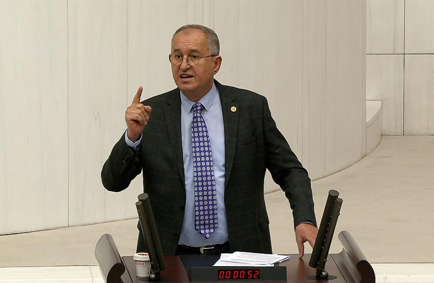 SERTEL: İZMİR'DE 2,5 YILDIR 3 BİN 654 DEPREM KONUTUNU BİTİREMEYENLER 200 BİN KONUTU NASIL BİTİRECEK