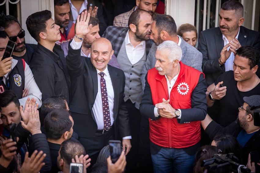 İZMİR BÜYÜKŞEHİR İŞÇİSİYLE ANLAŞTI