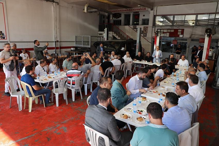 BAŞKAN SÜREKLİ ESNAF İLE BULUŞTU
