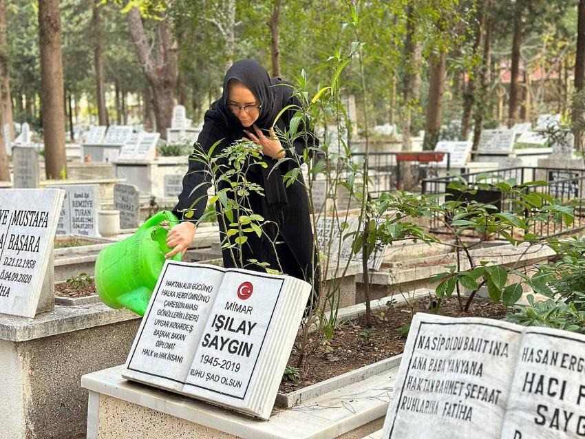AK PARTİLİ ÇANKIRI'DAN IŞILAY SAYGIN'A VEFA