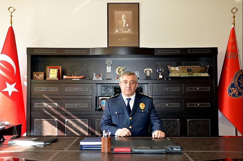 İZMİR EMNİYET MÜDÜRLÜĞÜ'NDE ŞAHNE GİTTİ SEL GELDİ