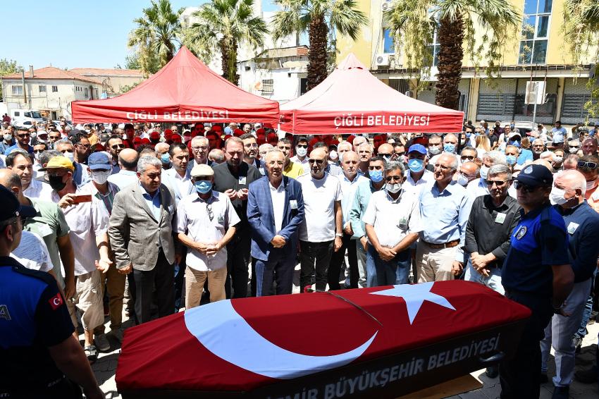 ÇİĞLİ'DE ESKİ BAŞKANA VEDA