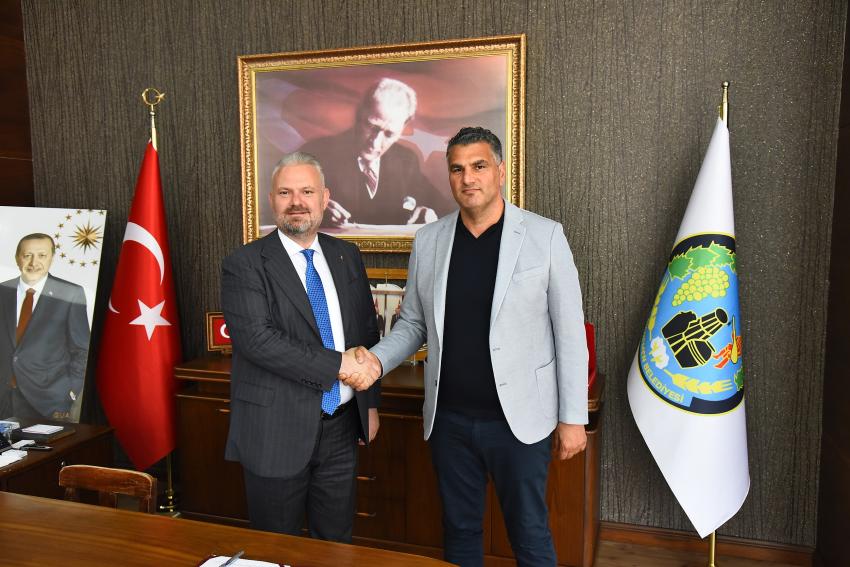 PEHLİVAN:'MENEMEN'İ YENİDEN AYAĞA KALDIRIYORUZ'