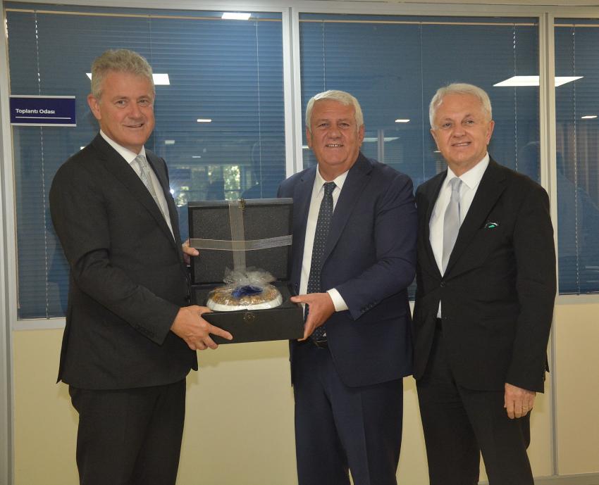 ÖZGENER'DEN İESOB'A ZİYARET