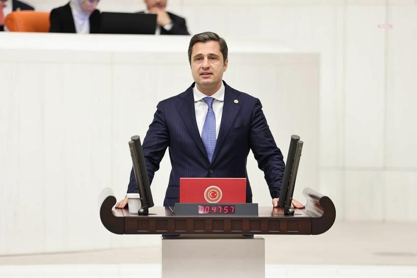 DENİZ YÜCEL, İZMİR'DE YAŞANANLARA DİKKAT ÇEKTİ