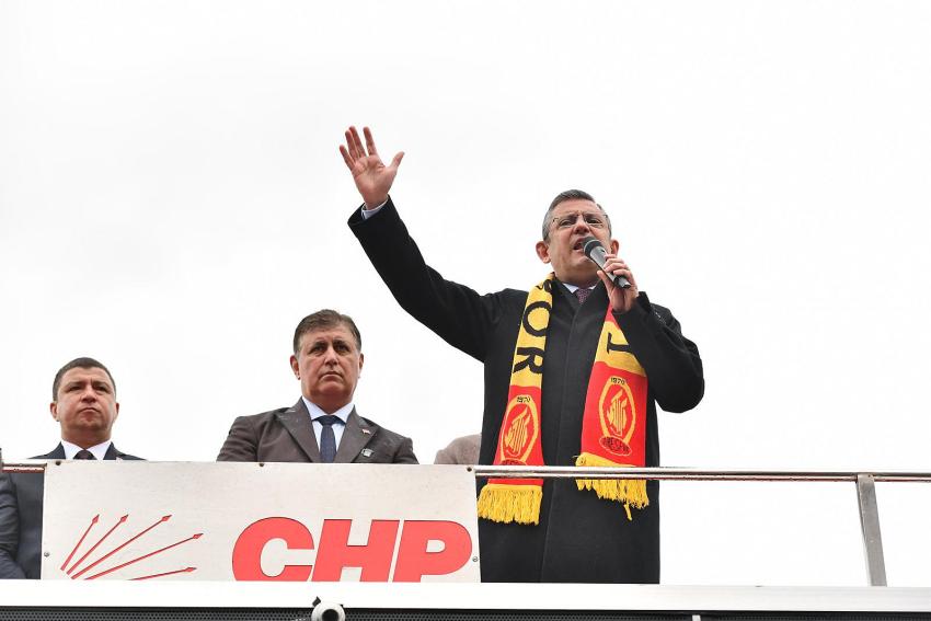 ÖZGÜR ÖZEL TİRE'DE KONUŞTU