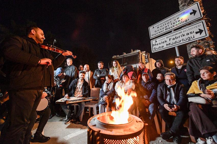 MESLEK FABRİKASI ÖNÜNDE GECE NÖBETİ