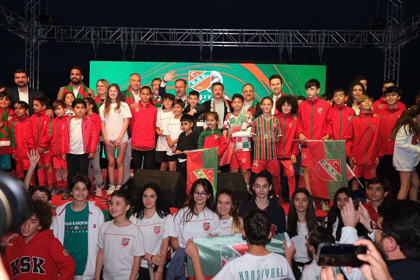 AK PARTİLİ SÜREKLİ'DEN KARŞIYAKALI GENÇLERE SPOR TESİSİ MÜJDESİ