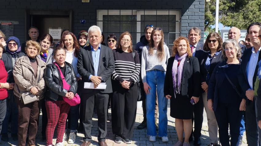 İZMİRLİ DEPREMZEDELERDEN DERS ALINACAK AÇIKLAMA