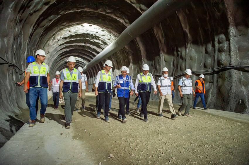 SOYER BUCA METROSU İNŞAATINI İNCELEDİ