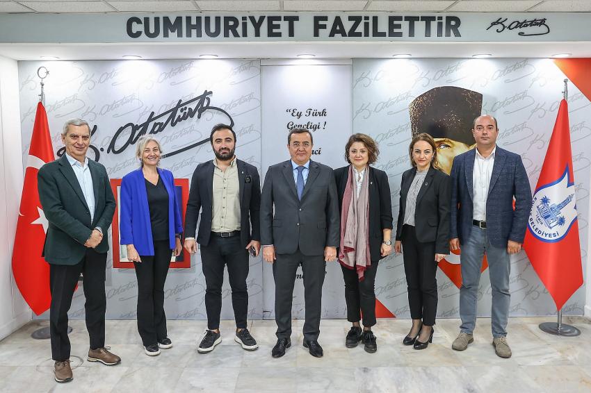 BATUR İZMİRLİ MİMARLAR İLE BULUŞTU