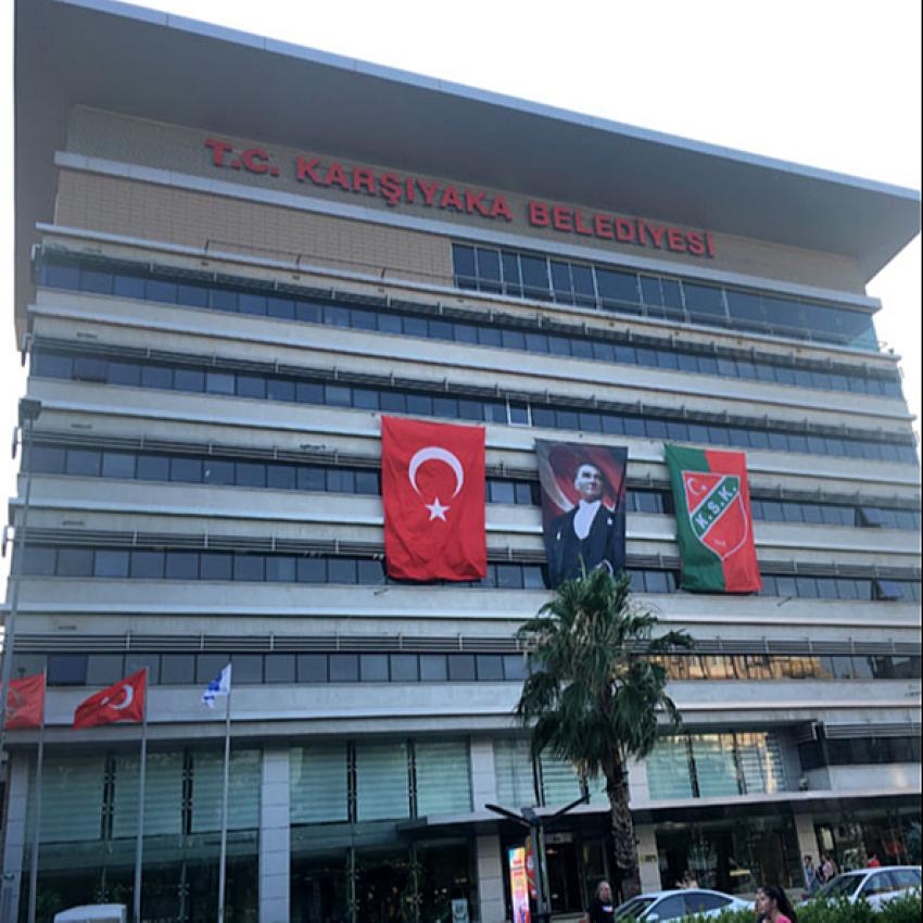 MAAŞ ÖDEYEMEYEN KARŞIYAKA BELEDİYESİ 78 KİŞİYİ İŞE ALMIŞ