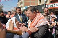 CEMİL TUGAY ÖDEMİŞLİLERE SÖZ VERDİ