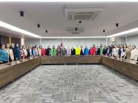 AK PARTİ AK İZMİR KADIN KOLLARINDA TEMAYÜL HEYECANI