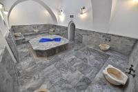 VAKIFLARDAN İZMİR'DE İKİNCİ HAMLE