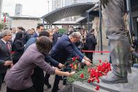 İZMİR ŞEHİTLERİNİ UNUTMADI