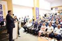 SAYGILI'DAN CHP'YE HİZMET ELEŞTİRİSİ