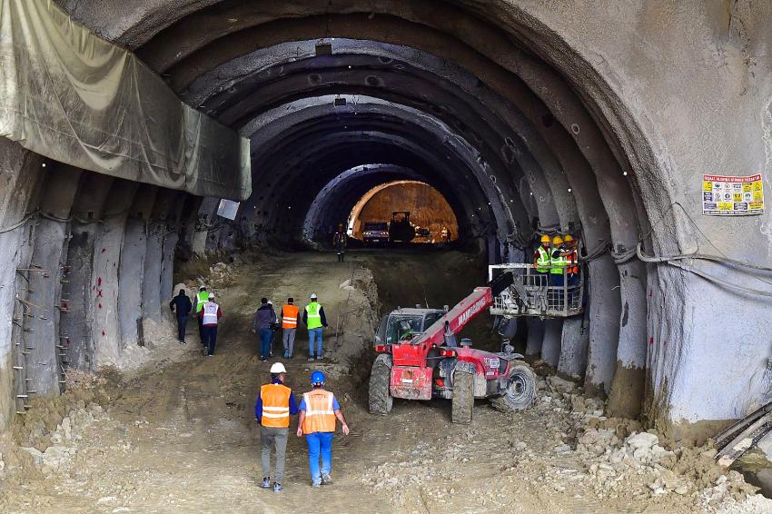 BUCA ONAT TÜNELİ VİYADÜK YOLU AÇILIYOR