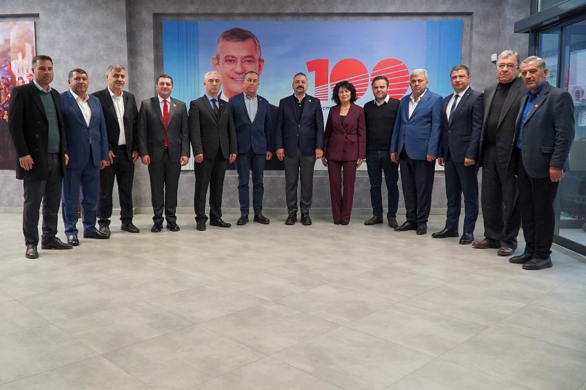 CHP İZMİR'DE ÖNEMLİ TOPLANTI...NELER KONUŞULDU?