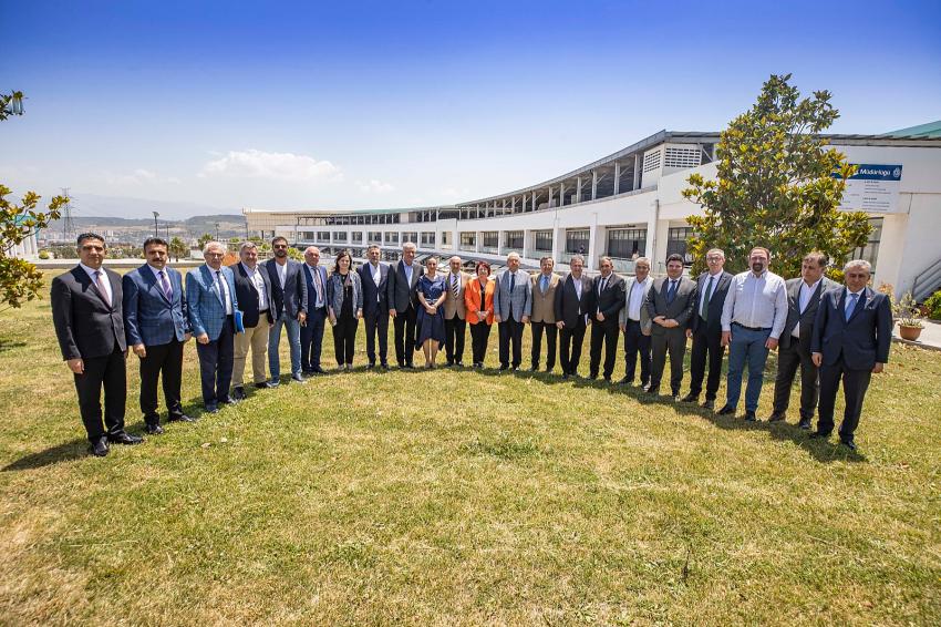 İZMİR'İN BAŞKANLARI ORTAK AKIL MASASINDA TOPLANDI