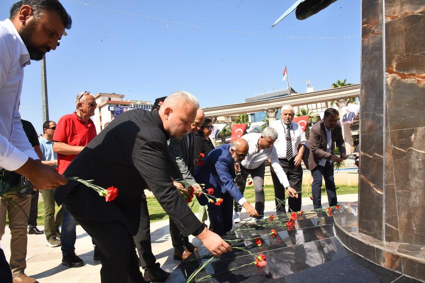 MENEMEN SREBRENİTSA'YI UNUTMADI