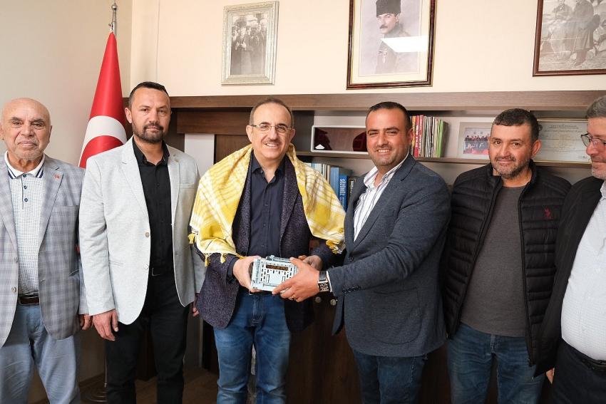 AK PARTİLİ SÜREKLİ'DEN SAHA ÇALIŞMASINA DEVAM