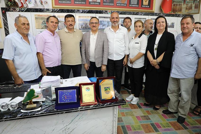 HAMZA DAĞ BORNOVA'YI DİNLEDİ