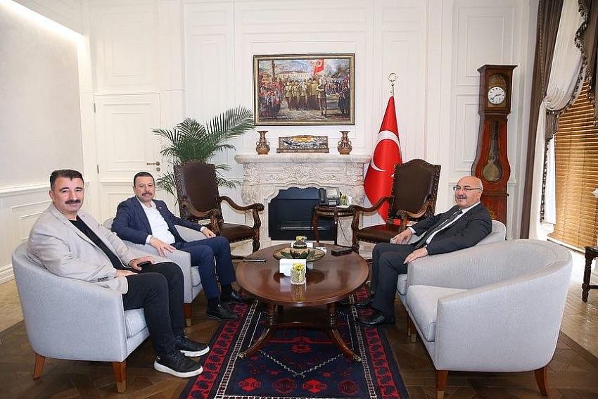 MİLLETVEKİLİ KAYA VE İLÇE BAŞKANI BAŞDAŞ VALİ KÖŞGER'İ ZİYARET ETTİ