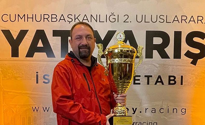 UTKU BEY SORUYOR:'BENİ NASIL BULUYORSUNUZ?'
